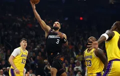 Les Lakers prennent une leçon de basket à Phoenix