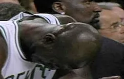 La vidéo du jour : l’énorme bosse de Kevin Garnett