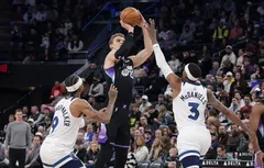 Une saison d’expériences pour Lauri Markkanen