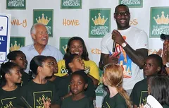 Education : LeBron James poursuit ses efforts pour la ville d’Akron