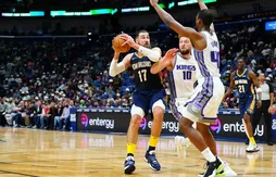 Guerre en Ukraine : les chaussettes jaunes des Pelicans