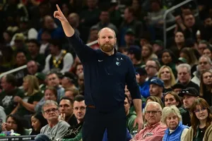 Taylor Jenkins, favori pour reprendre les Bucks ?