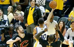 Le Top 5 de la nuit : Stephen Curry fait danser LeBron James