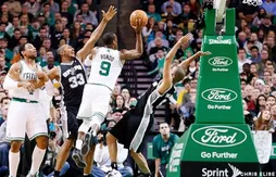 Les Mavericks, les Rockets et les Knicks très intéressés par Rajon Rondo ?