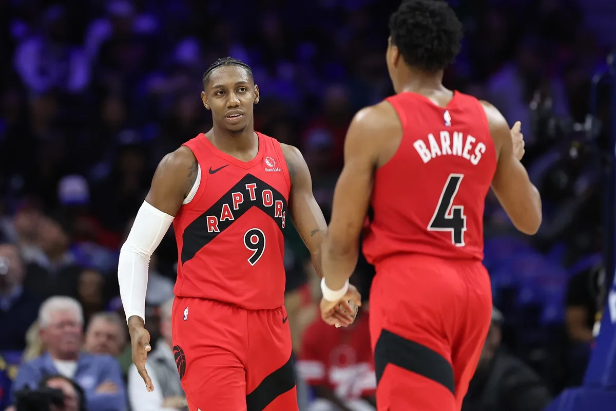 R.J. Barrett et Scottie Barnes (Raptors) contre les Sixers