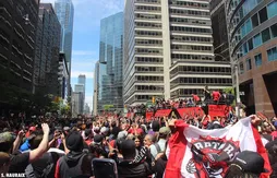 Parade des Raptors : la ville de Toronto transformée en “Jurassic Park” géant