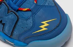 Les Air Jordan 12 et Air More Uptempo intègrent la collection Doernbecher