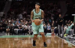 Tre Mann revient à Charlotte pour trois ans