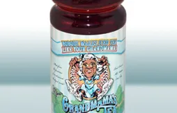 Grand-mère sait faire du bon thé…