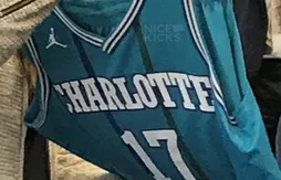 Une photo volée du maillot “Jordan Brand” des Hornets