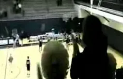 Insolite : un panier de 25 mètres au buzzer en high school