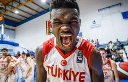 NCAA : le jeune intérieur turc Adem Bona choisit UCLA