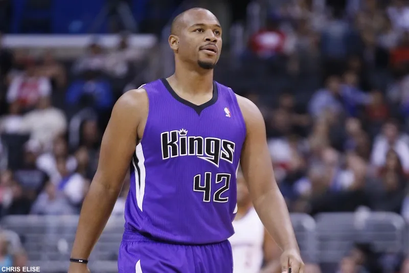 Chuck Hayes ne rejoindra finalement pas les Rockets...