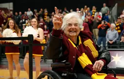 Mascotte de Loyola-Chicago, « Sister Jean » s’est éteinte à l’âge de 106 ans