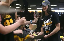 Pas encore draftée, Caitlin Clark met la fièvre à la WNBA