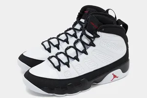 La Air Jordan 9 « Space Jam » fête les 30 ans du film