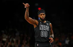 Royce O’Neale et David Roddy arrivent aux Suns