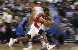 John Wall et Kris Humphries font plier le Magic