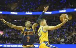 Invaincu avec les Cavaliers, Kyrie Irving observe à distance les difficultés des Warriors