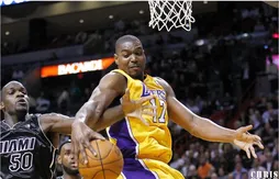 Andrew Bynum s’entraîne dans les infrastructures des Lakers