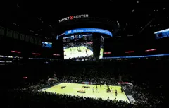 « L’affreux » terrain des Wolves en NBA Cup a fait cligner quelques yeux