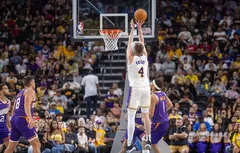 Dalton Knecht commence à faire parler ses qualités de shooteur