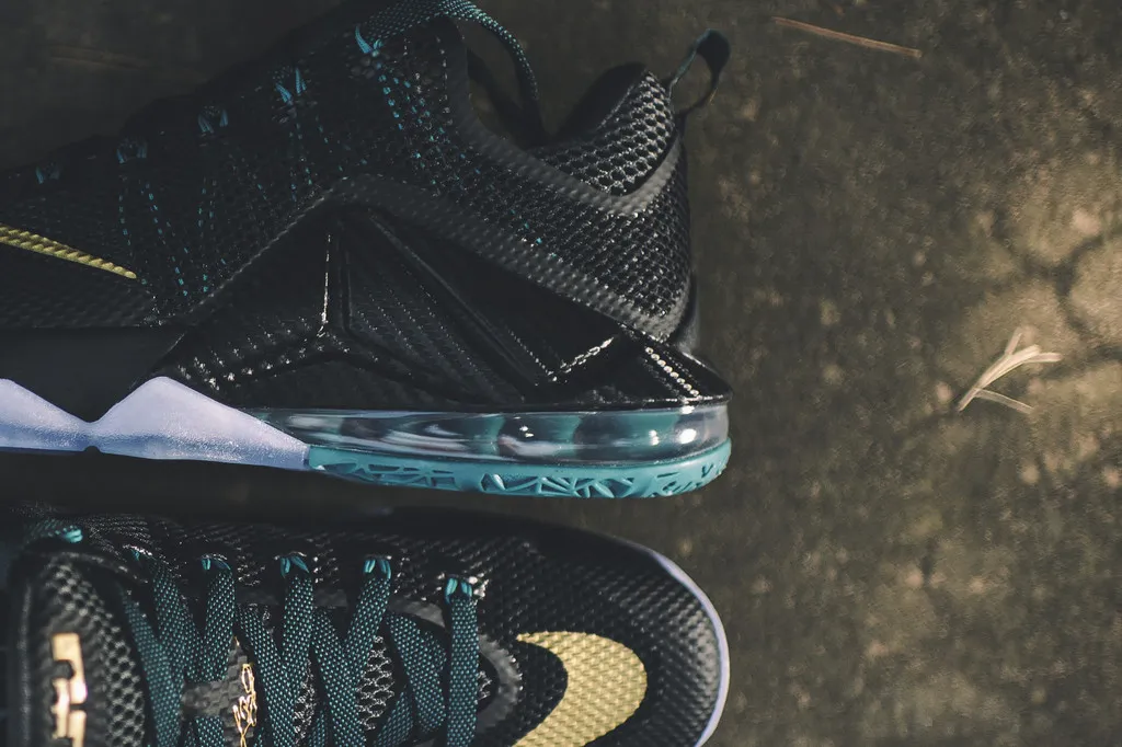 Nike LeBron 12 Low “SVSM” 