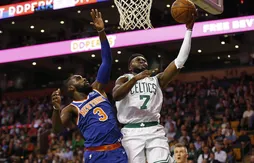 Jaylen Brown et Jayson Tatum se promènent face aux Knicks