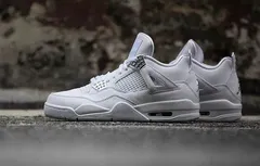 La Air Jordan 4 dans son plus simple appareil