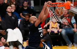 Les Wolves ont pris leur temps pour achever les Lakers
