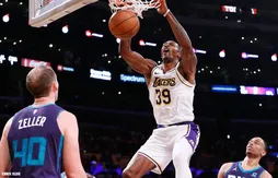 Les tours jumelles Davis – Howard écrasent les Hornets