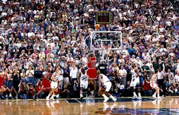 Le 14 juin 1998, Michael Jordan quitte les Bulls sur un sixième titre de champion