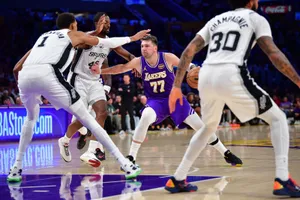Victor Wembanyama décevant, les Lakers arrachent la victoire face aux Spurs