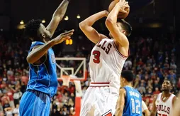 Doug McDermott crucifie les Mavs à la dernière seconde