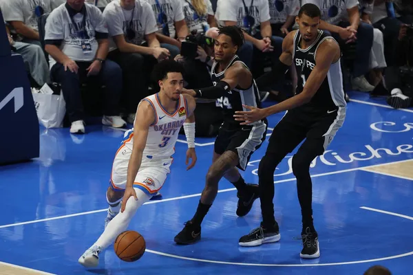 Les Spurs trop tendres et maladroits face au collectif du Thunder