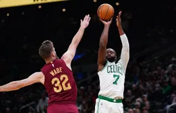 Les Celtics noient les Cavaliers sous une pluie de 3-points