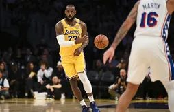 Le duo LeBron-Davis enfonce les Sixers