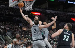 Deni Avdija en triple-double, les Blazers enchaînent à San Antonio