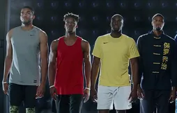 Publicité : Kevin Durant dans son bain pour NBA 2K17