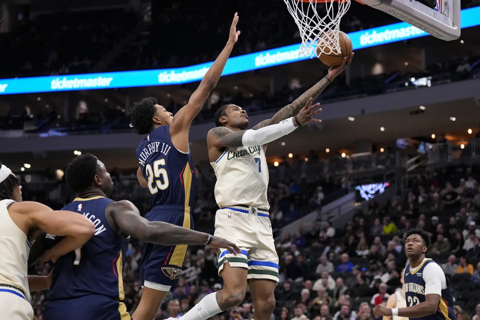 bucks pelicans