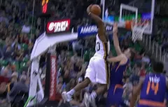 [replay] Alec Burks, candidat au titre du Dunk Of The Year