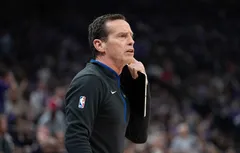 Les Bucks entament leurs entretiens pour remplacer Mike Budenholzer