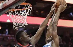 James Harden et Clint Capela font craquer les Hornets