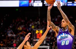 Jordan Clarkson affiche la couleur pour sa première