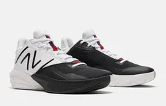 La New Balance Two Wxy V4 dans les starting blocks !