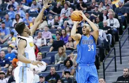 À Dallas, Devin Harris aimerait “encore jouer un peu meneur”