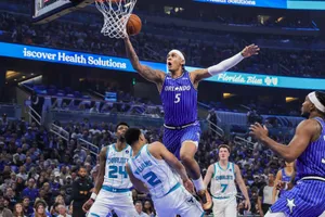 Le Magic écrase les Hornets pour défier les Pistons en playoffs