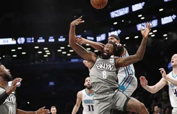Les Nets gênés face à la défense de zone des Hornets