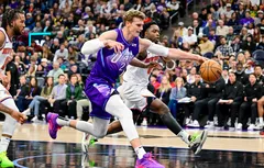 Grâce à une folle adresse, le Jazz de Lauri Markkanen punit les Knicks