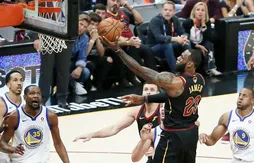 Matches à 30 points en playoffs : LeBron James dépasse Michael Jordan